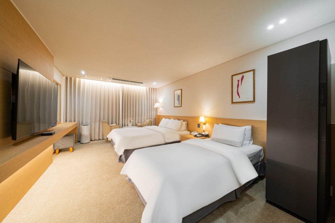트윈 룸(Twin Room)